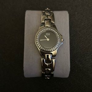 ESQ SWISS Womens Silver Tone Crystal Bezel Museum Petite Quartz Analog Watch